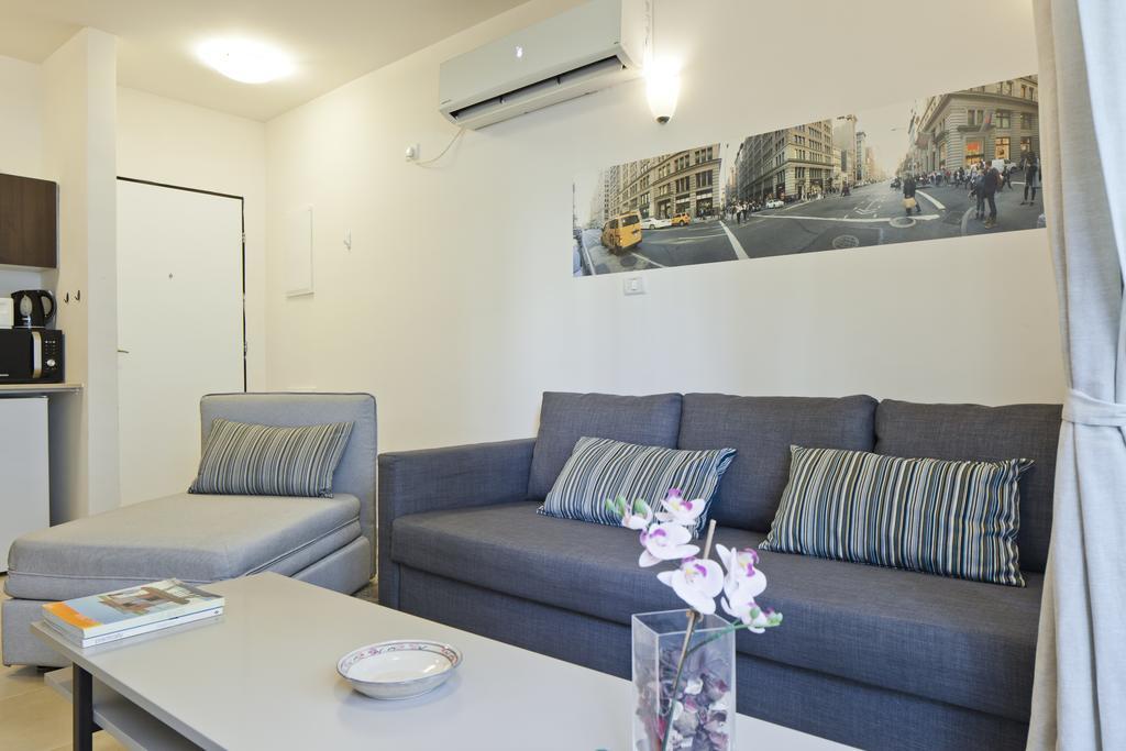 Tlv Suites By The Sea - 2 Rooms Tel Aviv Exteriör bild
