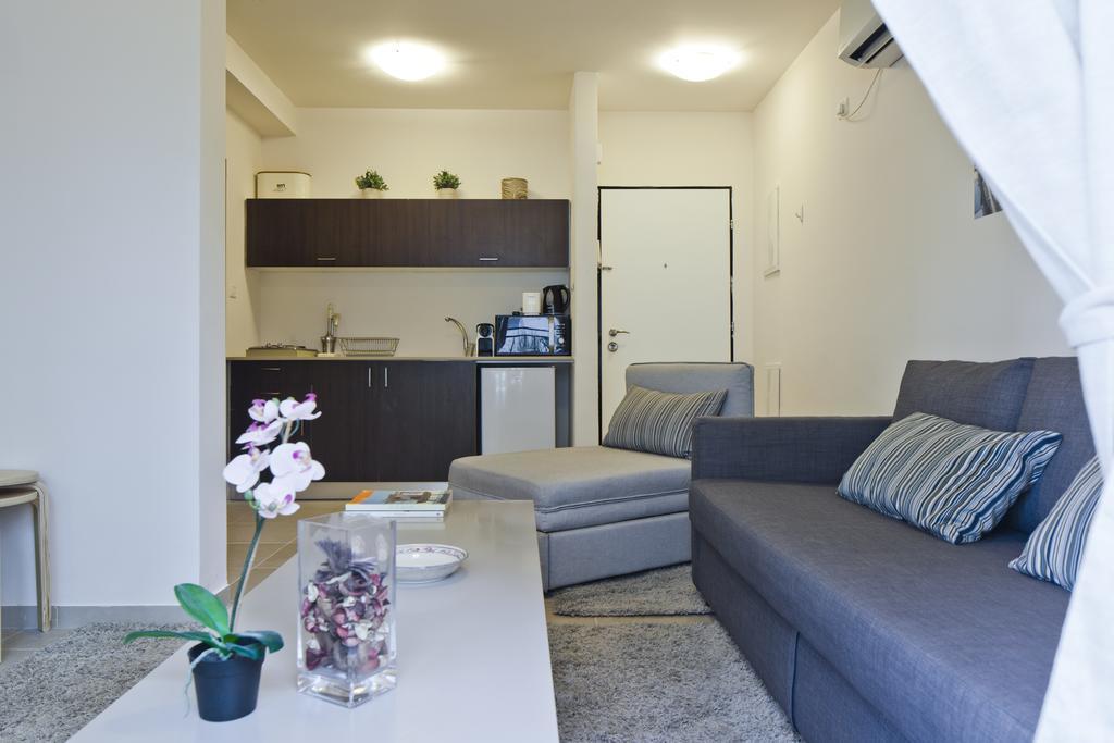 Tlv Suites By The Sea - 2 Rooms Tel Aviv Exteriör bild